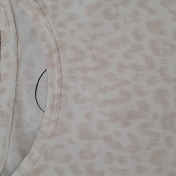 Inc cotton top with pink leopard print - Picture 2 of 5